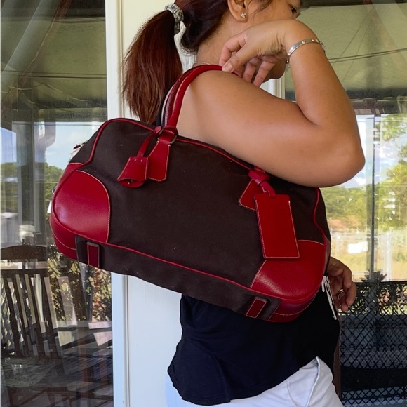 Authentic Prada tote bag🧰🧰🧰🧰 - Picture 16 of 16